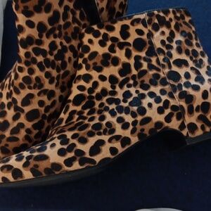 Nine West Leopard Leather Booties Size 9